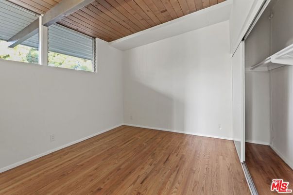 Empty room, Interior, Wooden Beams, Wooden Ceilings, Wood Texture Flooring