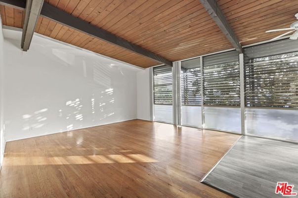 Empty room, Interior, Wooden Beams, Wooden Ceilings, Wood Texture Flooring