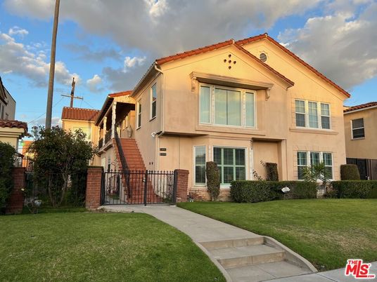 Backyard, Exterior, Facade, Mediterranean