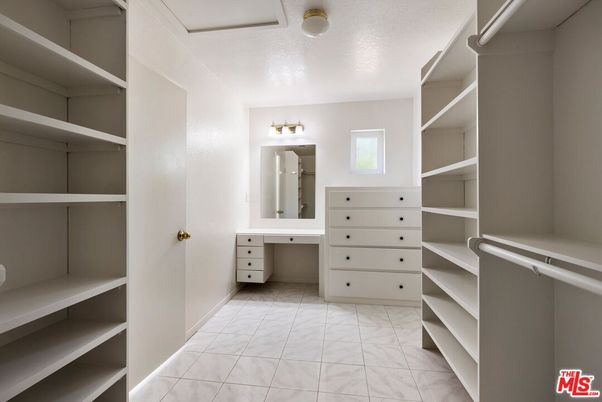 Interior, Marble, Walk-in Closets
