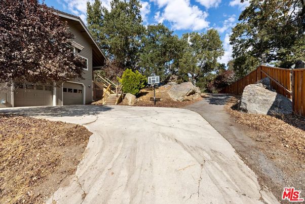 Backyard, Detached Garage, Exterior
