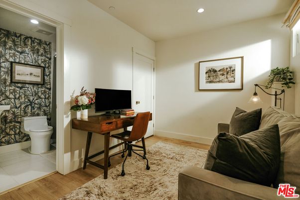Bathroom, Home Office, Interior, Recessed Lighting, Wood Texture Flooring