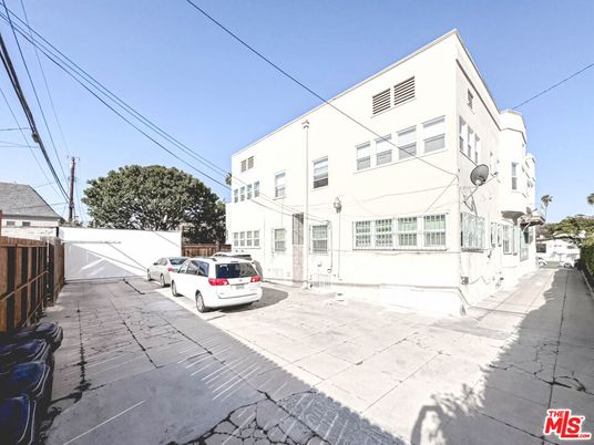 Exterior, Facade, None