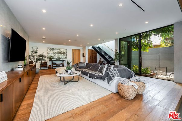 Bedroom, Interior, Living room, Recessed Lighting, Wood Texture Flooring