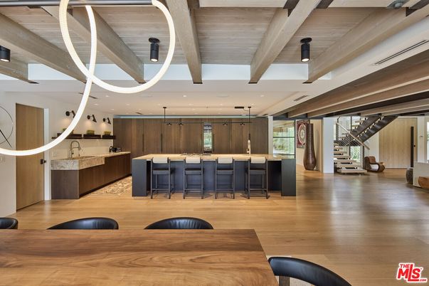 Interior, Pendant Lights, Recessed Lighting, Wooden Beams, Wooden Ceilings, Wood Texture Flooring
