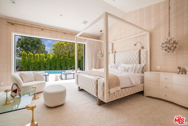 Bedroom, Interior, Pendant Lights