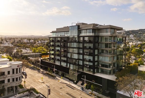 Exterior, Facade, Condo Building