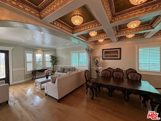 Dining room, Interior, Living room, Recessed Lighting, Wood Texture Flooring