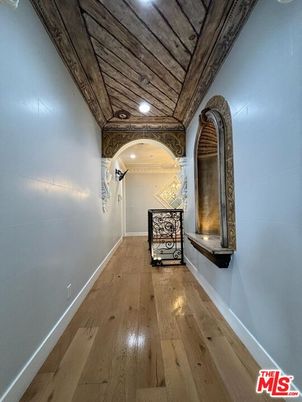 Interior, Recessed Lighting, Wooden Ceilings, Wood Texture Flooring