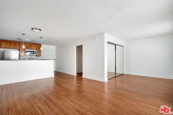 Empty room, Interior, Kitchen, Wood Texture Flooring