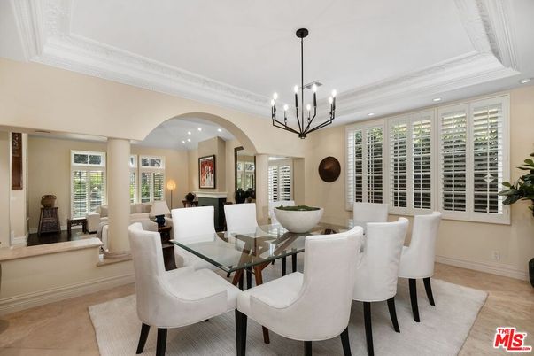 Chandelier, Dining room, Interior, Pendant Lights, Recessed Lighting