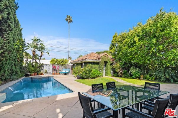 Backyard, Exterior, Pool