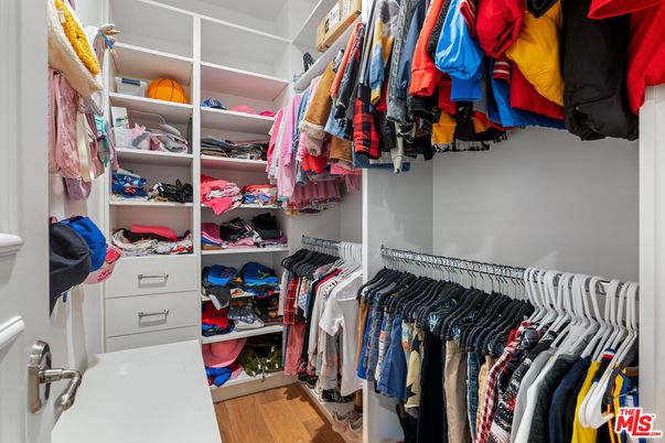 Interior, Walk-in Closets