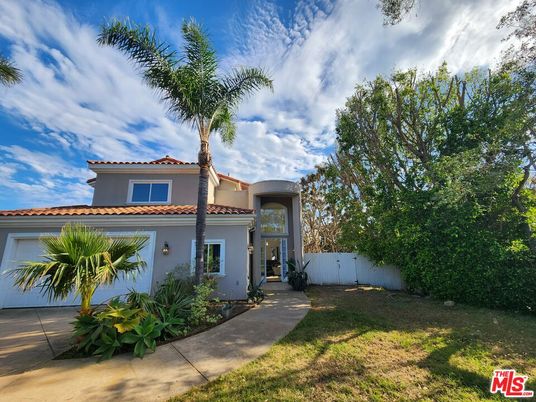 Attached, Backyard, Exterior, Facade, Mediterranean