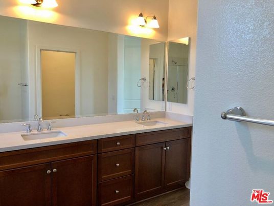 Bathroom, Dual Sink Vanities, Interior, Wood Texture Flooring
