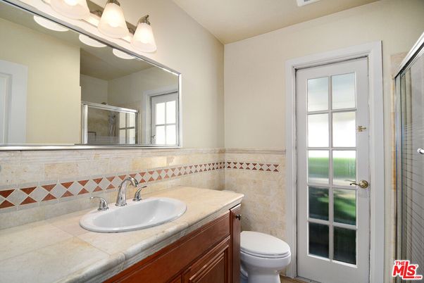 Bathroom, Interior, Tile Countertops