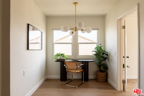Interior, Pendant Lights, Wood Texture Flooring