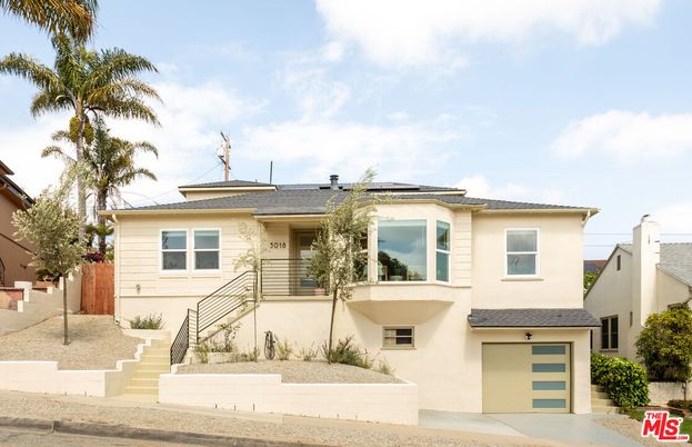 Attached, Exterior, Facade, Solar Panels, Mediterranean