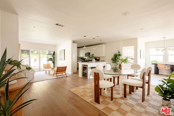 Dining room, Interior, Kitchen, Living room, Pendant Lights, Recessed Lighting, Wood Texture Flooring
