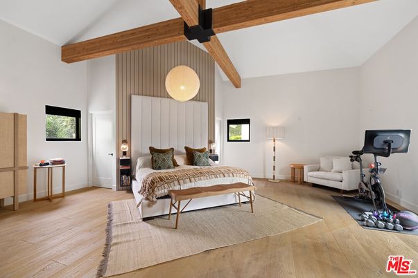 Bedroom, Fitness Equipment, Interior, Wooden Beams, Wood Texture Flooring
