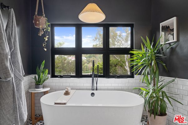 Bathroom, Free Standing Baths, Interior