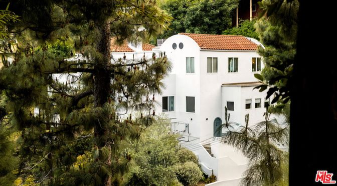 Exterior, Facade, Spanish Mediterranean