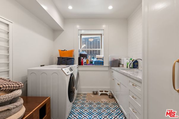 Interior, Recessed Lighting, Washer