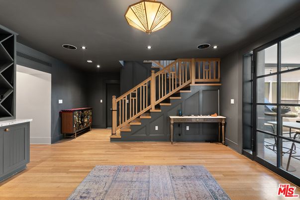 Interior, Recessed Lighting, Wood Texture Flooring
