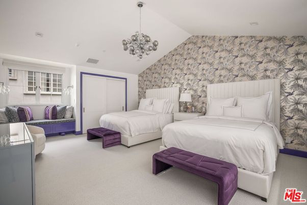 Bedroom, Interior, Pendant Lights