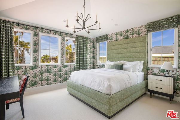 Bedroom, Chandelier, Interior