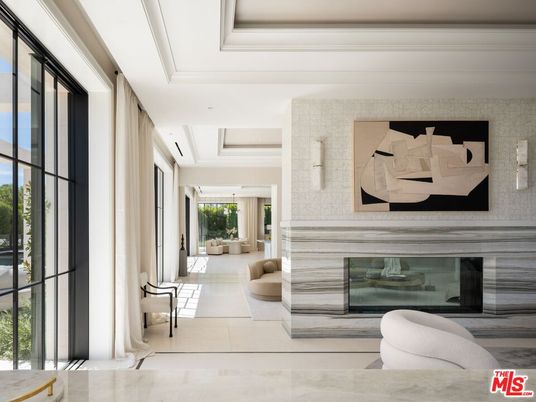 Fireplace, Interior, Recessed Lighting