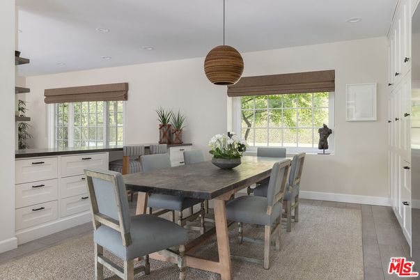 Dining room, Interior, Pendant Lights, Recessed Lighting