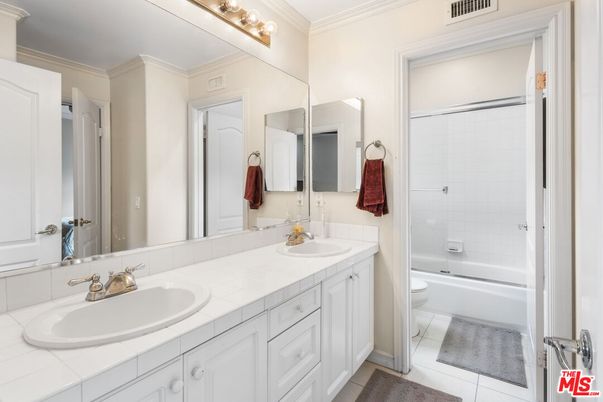 Bathroom, Dual Sink Vanities, Interior, Tile Countertops
