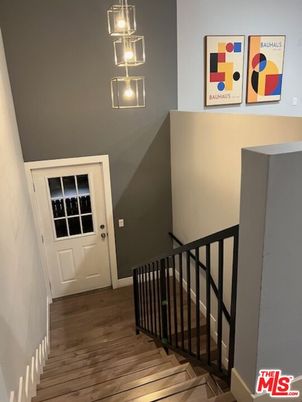 Interior, Pendant Lights, Wood Texture Flooring
