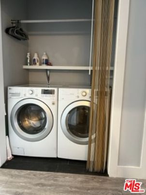 Interior, Utility Closets, Washer, Wood Texture Flooring