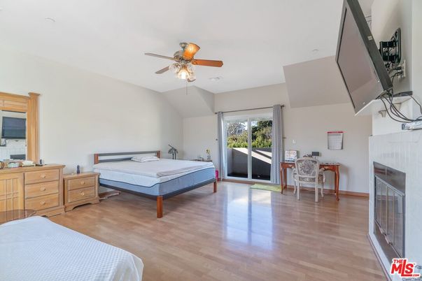Bedroom, Fireplace, Interior, Wood Texture Flooring