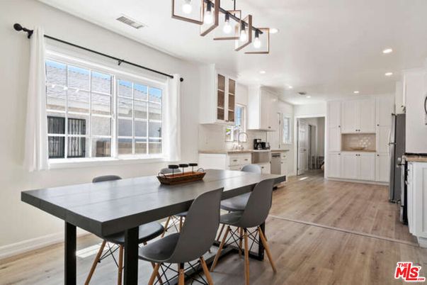 Dining room, Interior, Kitchen, Recessed Lighting, Stainless Steel Appliances, Wood Texture Flooring