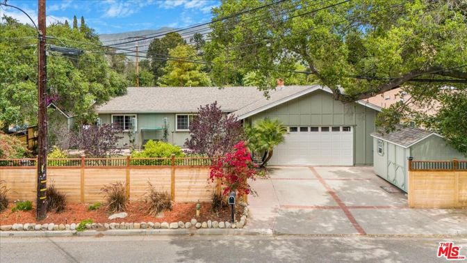 Attached, Detached Garage, Exterior, Facade, Ranch