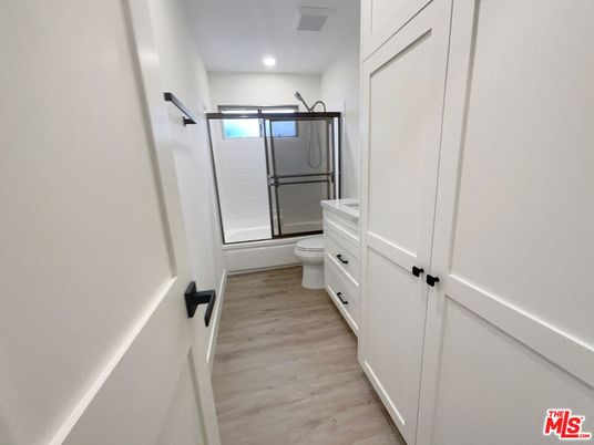 Bathroom, Interior, Recessed Lighting, Wood Texture Flooring