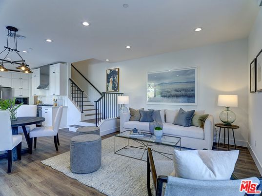 Dining room, Interior, Kitchen, Living room, Pendant Lights, Recessed Lighting, Stainless Steel Appliances, Wood Texture Flooring