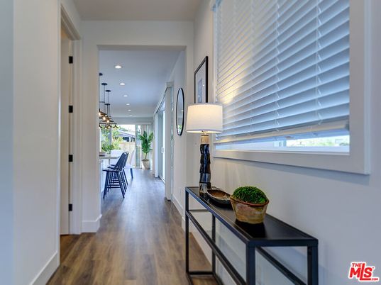 Dining room, Interior, Pendant Lights, Recessed Lighting, Wood Texture Flooring