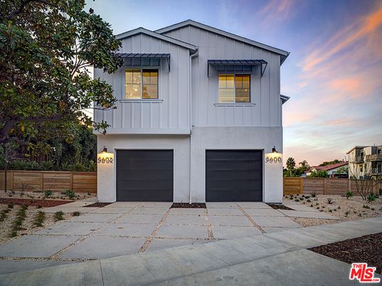 Attached, Exterior, Facade, Farmhouse