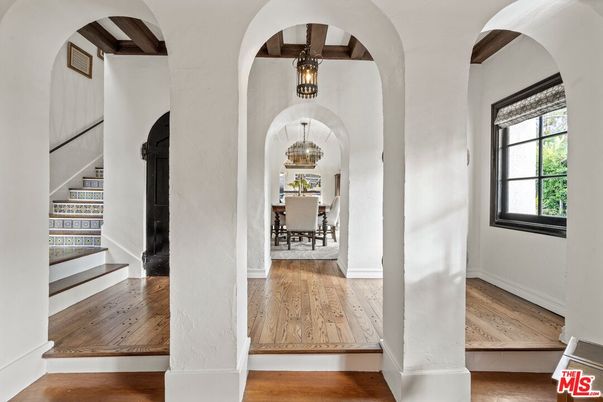 Chandelier, Dining room, Interior, Pendant Lights, Wood Texture Flooring