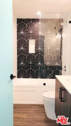 Bathroom, Interior, Recessed Lighting, Wood Texture Flooring