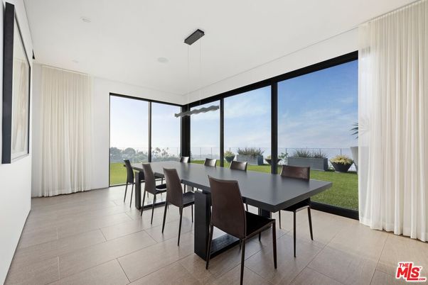 Dining room, Interior, Pendant Lights, Water