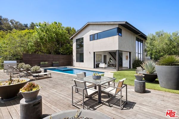 Backyard, Exterior, Pool