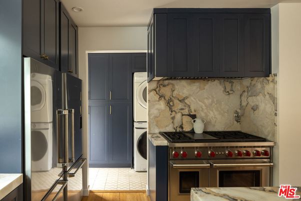 Interior, Kitchen, Stainless Steel Appliances, Washer, Wood Texture Flooring