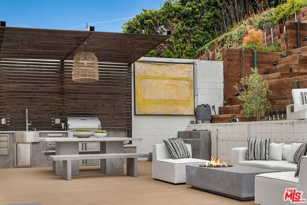 Exterior, Pendant Lights