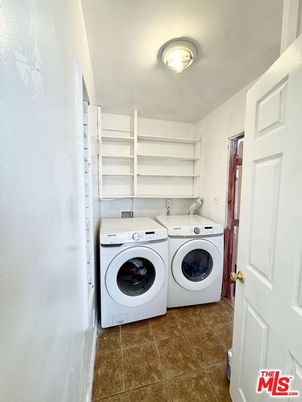 Interior, Washer