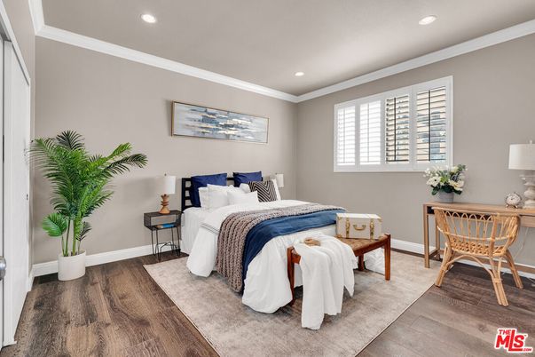 Bedroom, Interior, Recessed Lighting, Wood Texture Flooring